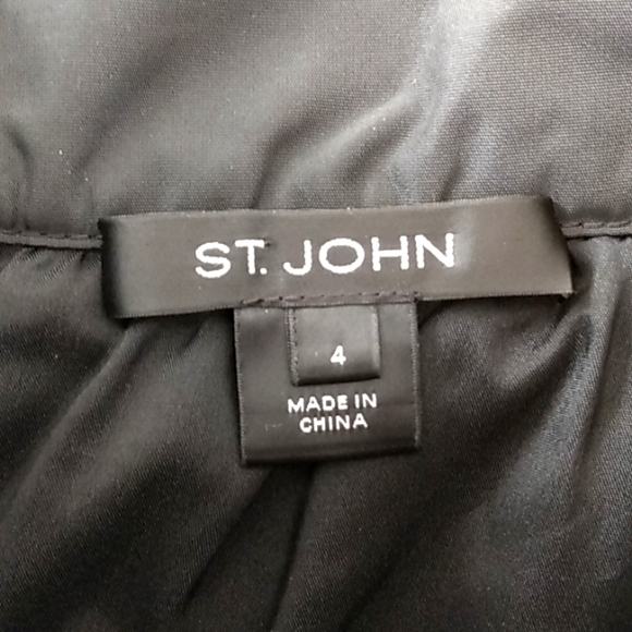 Offers Welcome❤️St. John Skirt - Rare !??! Three Layers✨ Perfect Condition ✨ - Picture 4 of 7